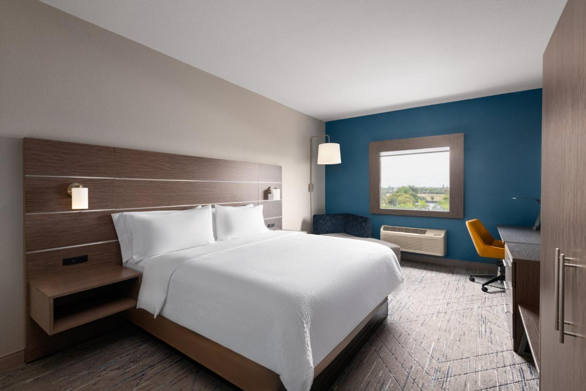 Holiday Inn Express & Suites Boynton Beach West By Ihg Екстер'єр фото